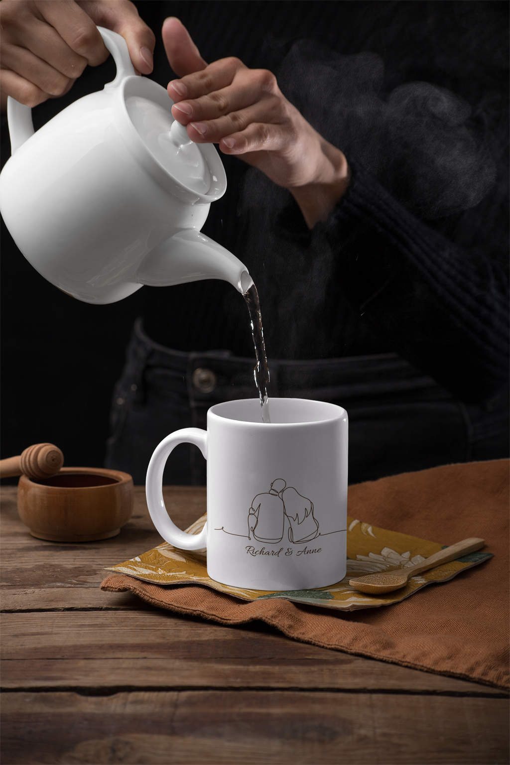 Personalized Valentine Couple Mug – Minimal Line Art Love Mug with Names